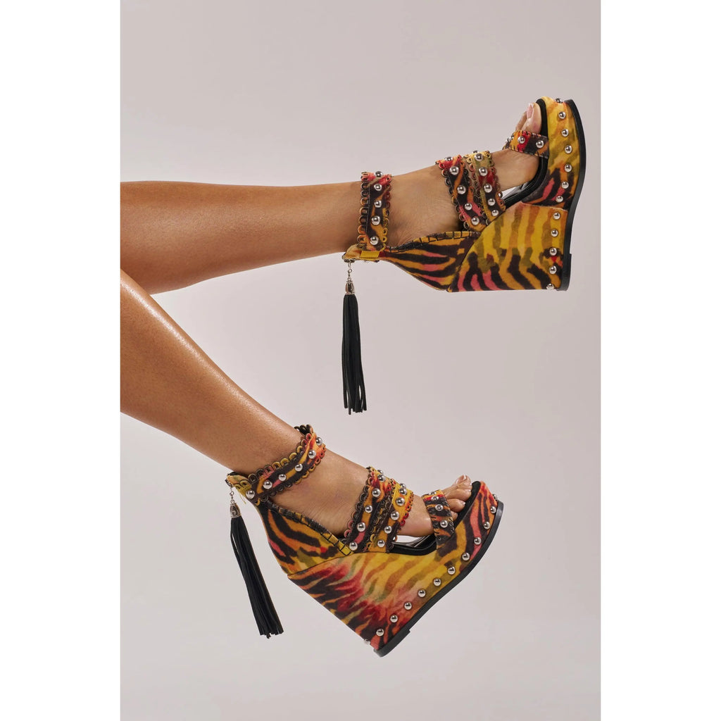 AKIRA GOLD ZANIA TIGER MULTI PRINT FRINGE EMBELLISHED WEDGE SANDAL