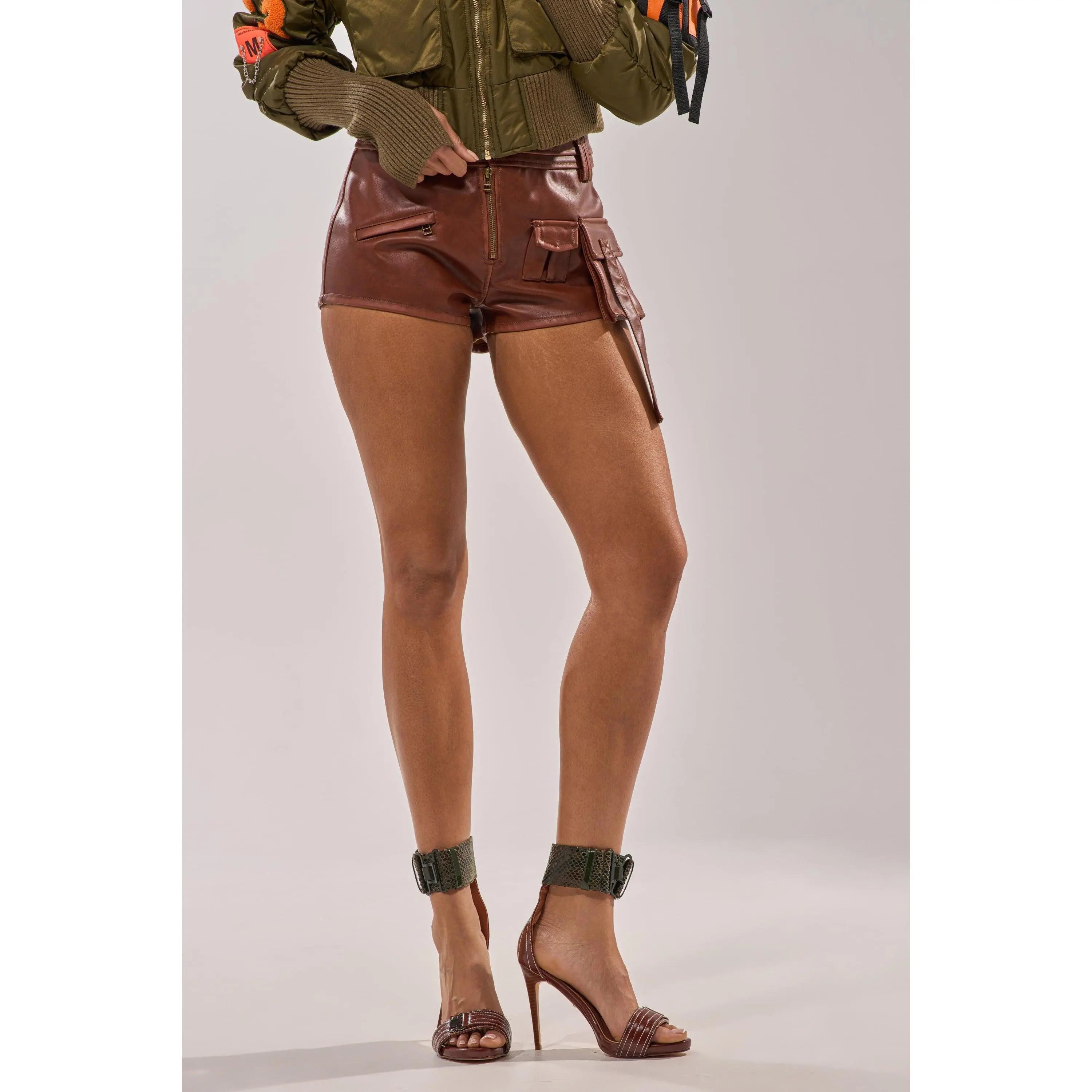 AKIRA GOLD ELEGY BROWN CROC BUCKLE HARDWARE STILETTO SANDAL